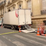 The commercial was produced by Onirim Production and shot in Paris on July 21, 2010. 
We were cordially welcomed by producer Geoffroy Guillaumaud. 
A small generator truck from Panalux in the background provided the power